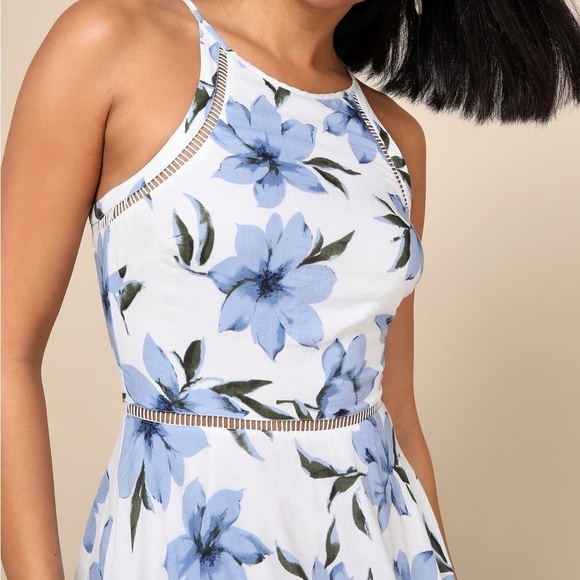 Zahara Blue and White Floral Print Midi Dress - Picture 4 of 10